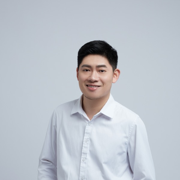 “周鼎洋